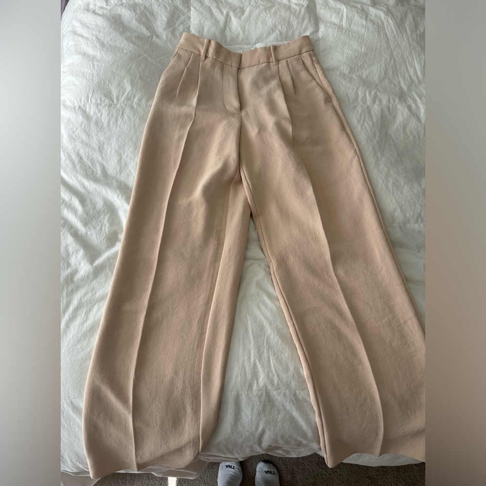 Aritzia Wilfred The effortless pant